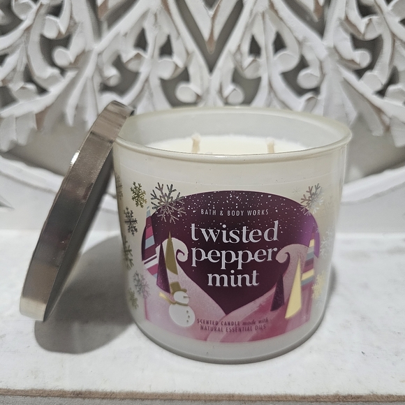 Bath & Body Works Other - NEW Bath & Body Works Twisted Peppermint Candle - White and Purple 14.5OZ